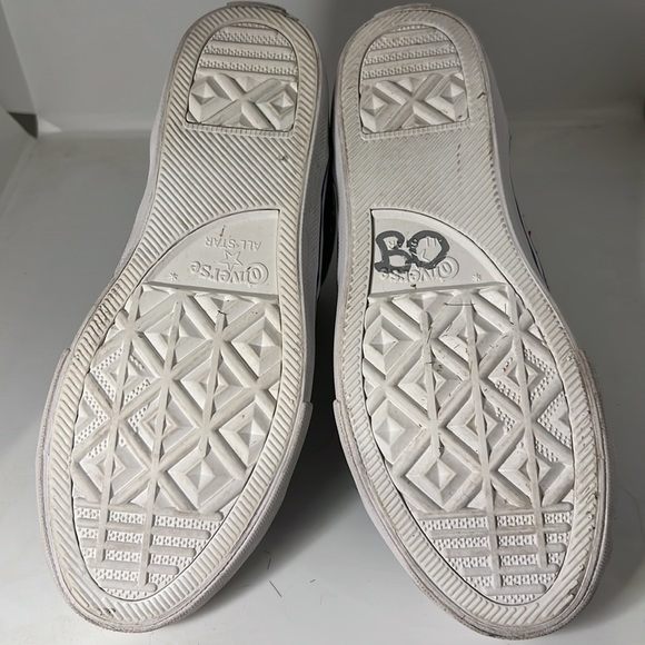 Girls Converse Junior Leather slip-on mid-tops. - Picture 6 of 7